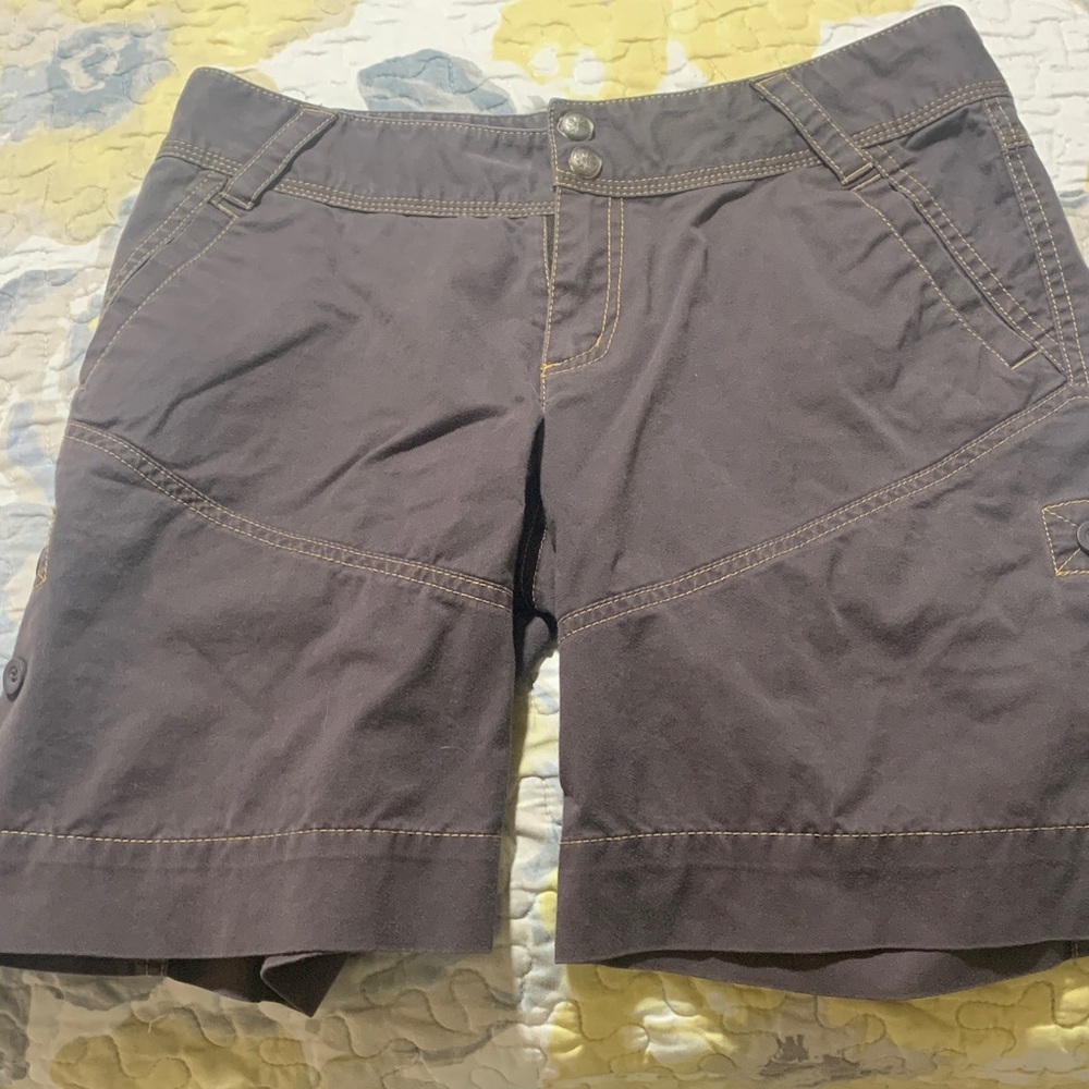 Athleta Women's Charcoal Cargo Shorts